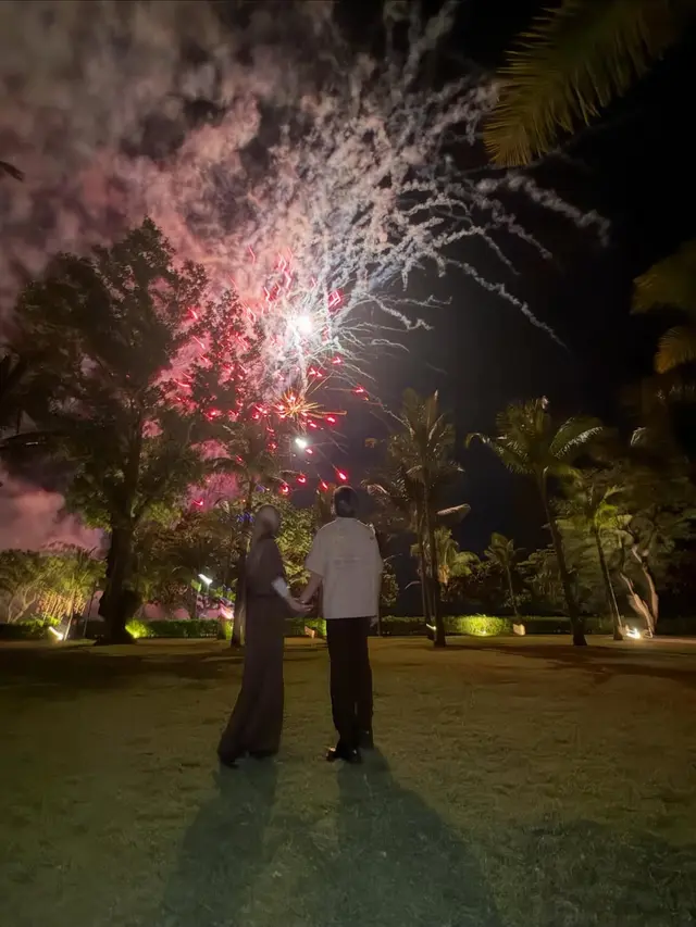 Romantisnya Aurel Hermansyah dan Atta Halilintar Rayakan Anniversary ke-5, Tampil Serasi dengan Earth Tone