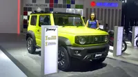 Suzuki Jimny tampil publik di ajang otomotif Indonesia International Motor Show (IIMS) 2019 di JIExpo Kemayoran, Jakarta (Otosia.com/Arendra Pranayaditya)