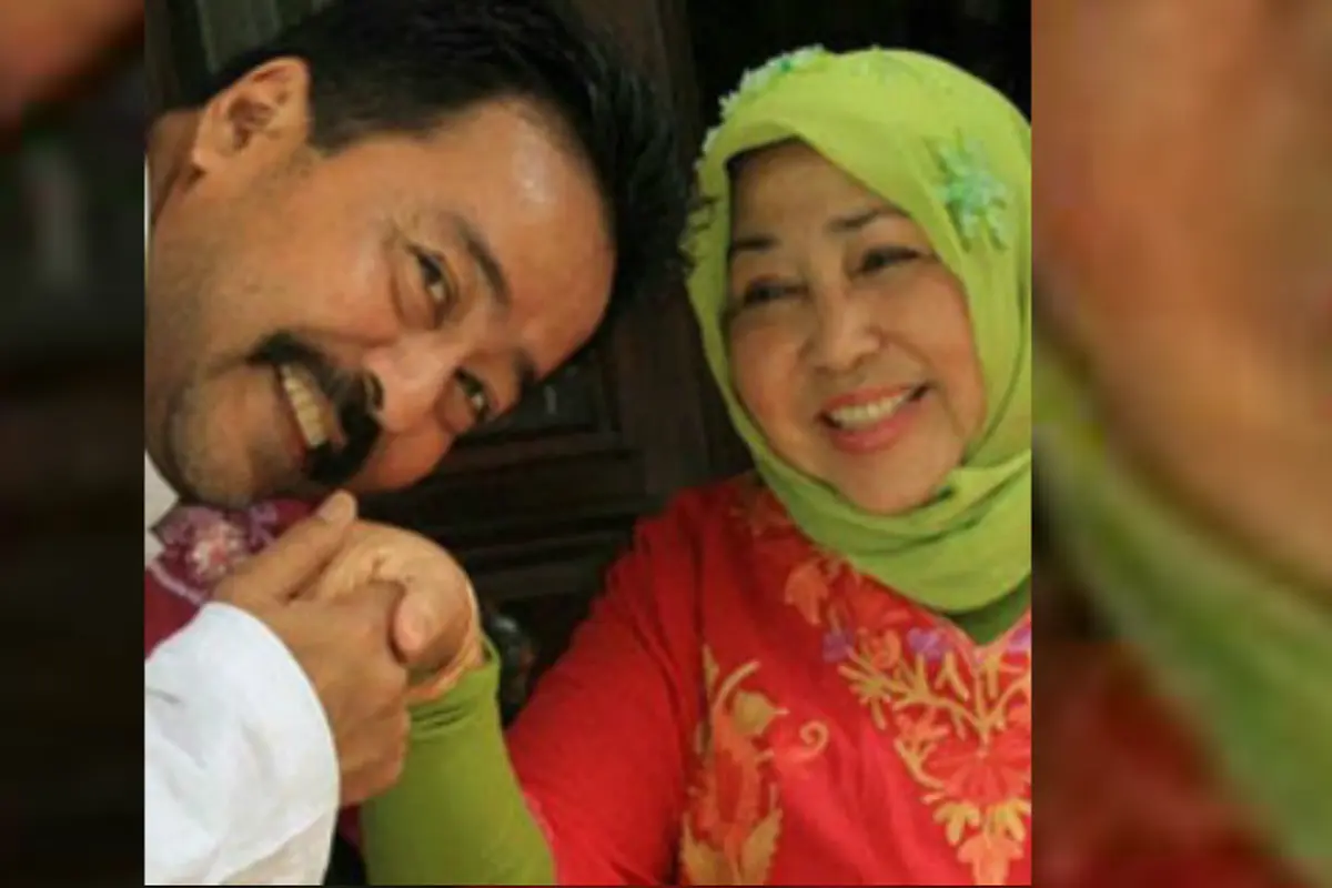 Ibunda Rano Karno Wafat