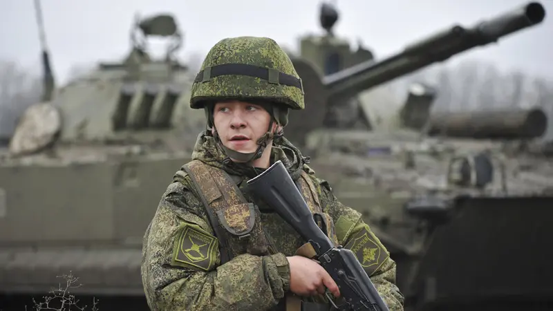 FOTO: Latihan Militer Rusia di Tengah Ketegangan dengan Ukraina