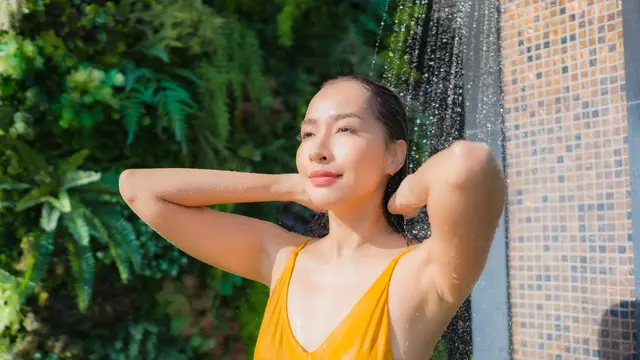 Kenali Manfaat Cold Shower (photo by freepik)