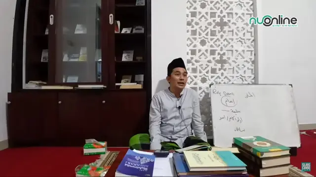Pengasuh Pesantren Luhur Baitul Hikmah Malang KH Achmad Dhofir Zuhry alias Gus Dhofir