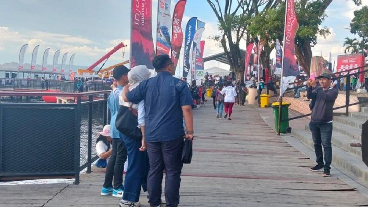 F1 Powerboat Danau Toba 2025: Ribuan Warga Antusias Saksikan Aksi 24 Pembalap dari 8 Negara di Akhir Pekan