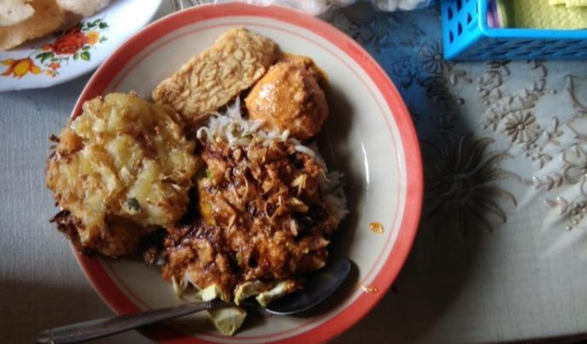 Nasi Lengko Indramayu Cocok untuk Menu Sarapan