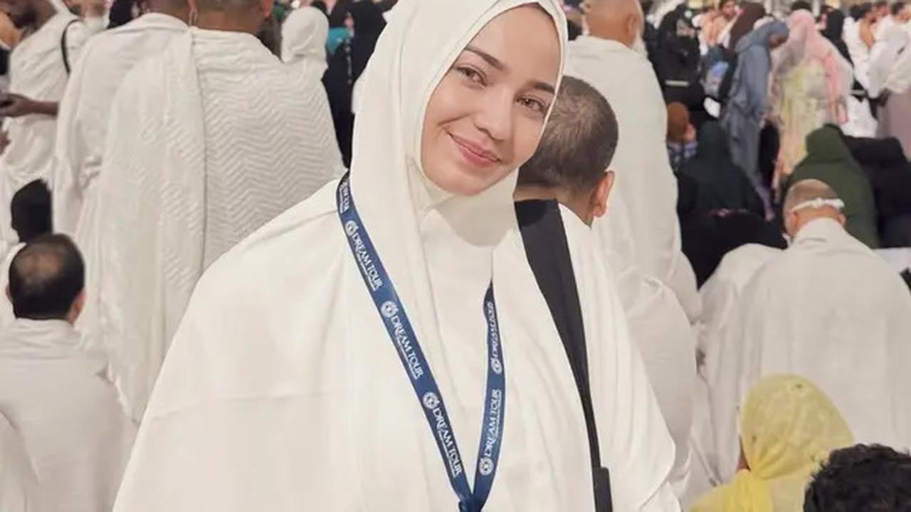 6 Potret Dulu dan Kini Enzy Storia Pakai Hijab, Semasa Kecil Pernah Ikut Pesantren Kilat