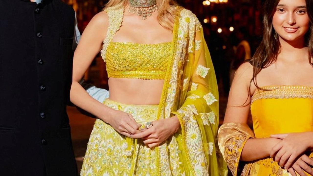 Ivanka Trump dan suaminya Jared Kushner bersama putri mereka Arabella saat menghadiri perayaan pranikah Anant Ambani, putra Mukesh Ambani, Ketua Reliance Industries, dan Radhika Merchant, putri industrialis Viren Merchant di Jamnagar, Gujarat, India.