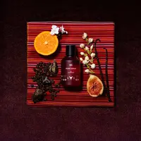 Lewat Velvet Toraja, mereka membawa esensi Tana Toraja, dari kopi ikonisnya hingga filosofi warisan budayanya, ke dalam aroma modern yang hangat, dalam, dan elegan. [@project1945.id].