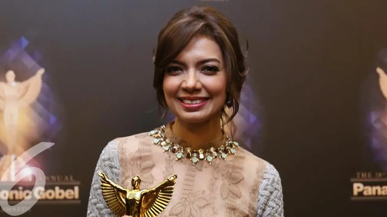 Intip Gaya Najwa Shihab yang Keibuan dan Sayang Keluarga