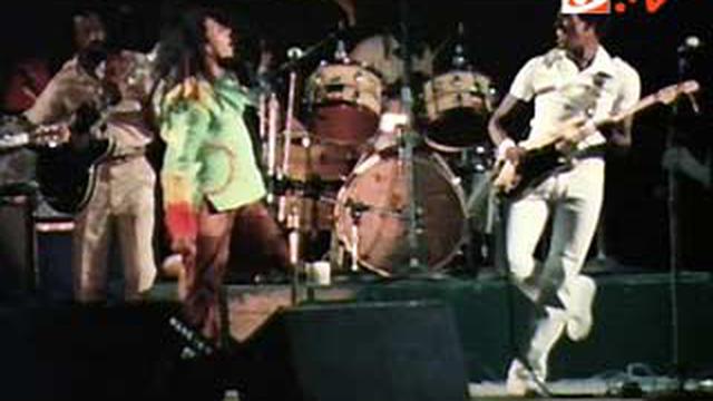 Download Lagu Bob Marley Buatlah Hidup Lirik lagu musik reggae ini oleh ras muhammad.