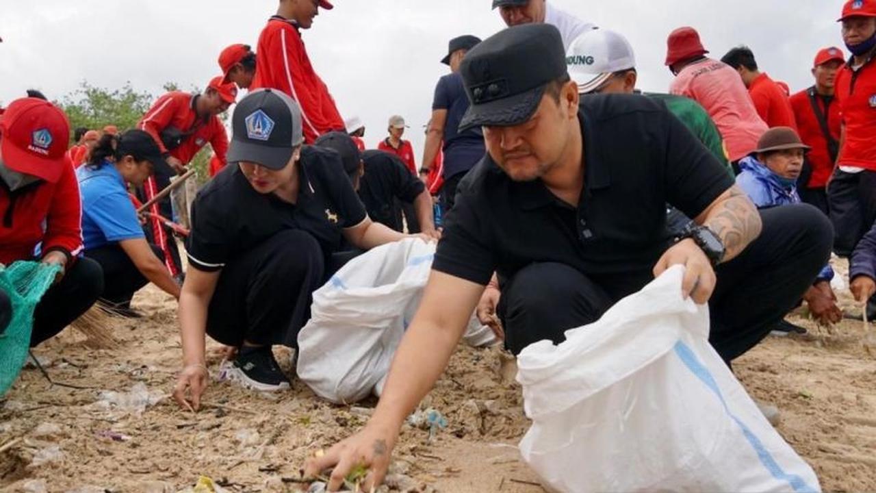 Pemkab Badung Gencarkan Aksi Bersih Pantai Kedonganan, Wujudkan Pesisir Lestari