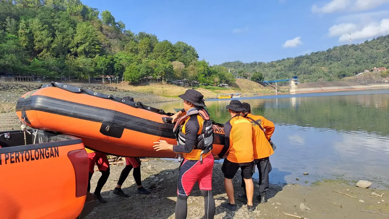 Warga Kebumen tenggelam di Waduk Sempor. (Foto: Liputan6.com/Basarnas)
