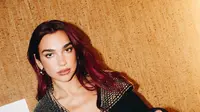 Dua Lipa Pecat Manajer karena Tolak Kehadiran Musisi Pro-Palestina di Ajang Glastonbury 2025