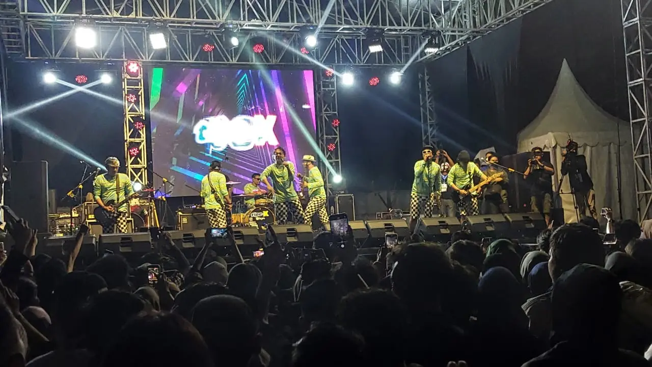 PAN X JakCloth