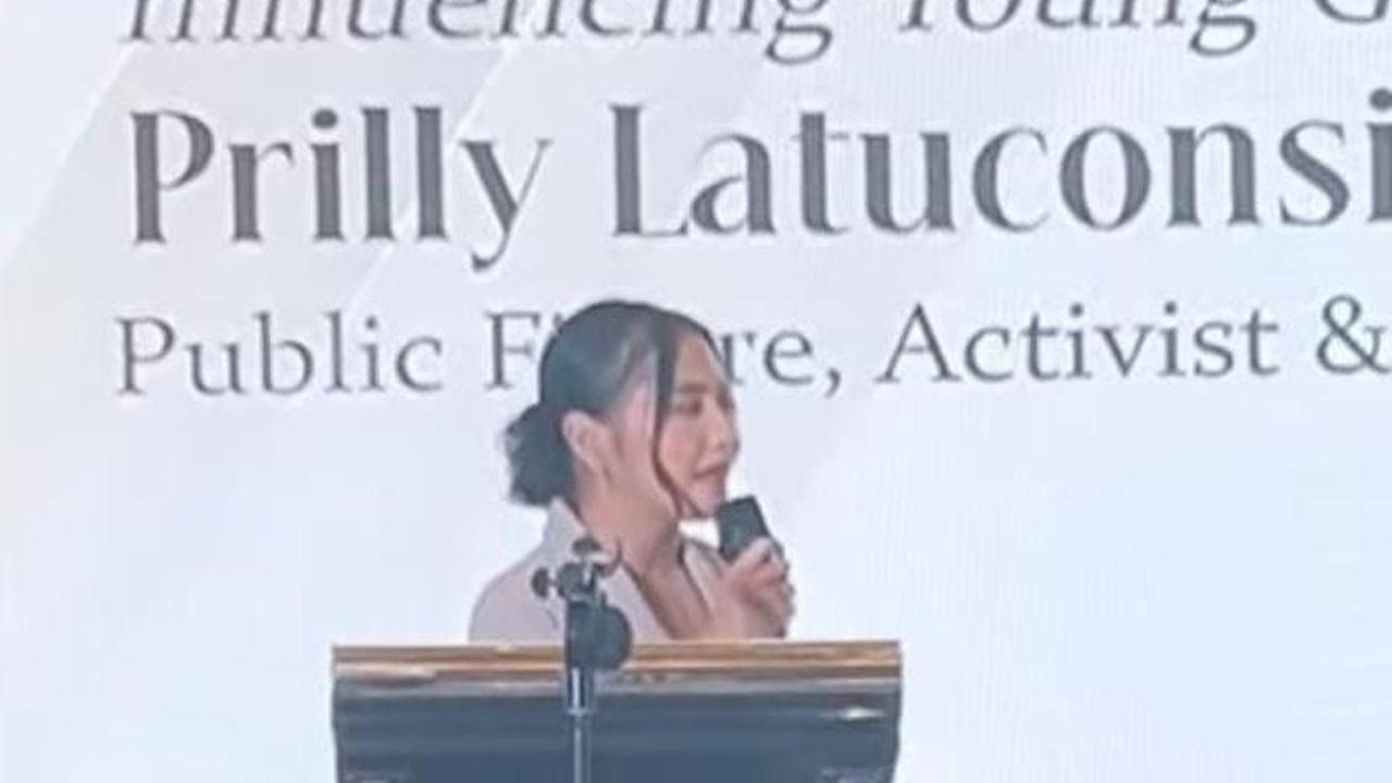 Selain cantik dan pintar, Prilly juga memiliki sifat rendah hati. Hal tersebut terlihat pada saat memberikan semangat kepada perempuan lain dalam pidatonya.<br>