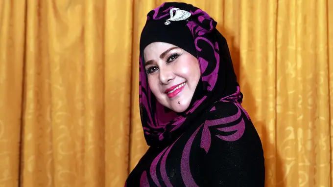 [Bintang] Elvi Sukaesih