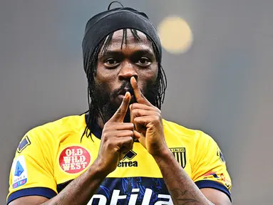 Gervinho akan absen membela Timnas Pantai Gading akibat mengalami cedera robek ligamen anterior pada Oktober lalu. Musim ini, mantan pemain Arsenal dan Lille tersebut hanya bermain sebanyak enam laga bersama Trabzonspor di Liga Turki. Hal ini tentu akan merugikan timnya. (AFP/Vincenzo Pinto)