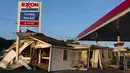 Sebuah rumah yang terendam banjir terlihat di Cooley Market di Waverly, Tennessee , Minggu (22/8/2021). Selain di Amerika Serikat, cuaca buruk yang memicu banjir atau tanah longsor juga terjadi di sejumlah negara lain belakangan ini. (Josie Norris/The Tennessean via AP)