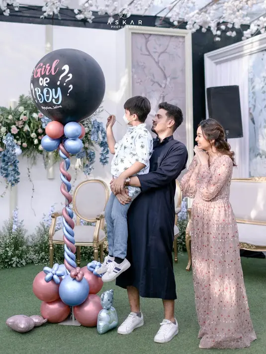 Baby Bump Faradila Yoshi (Instagram/faradillayoshi)