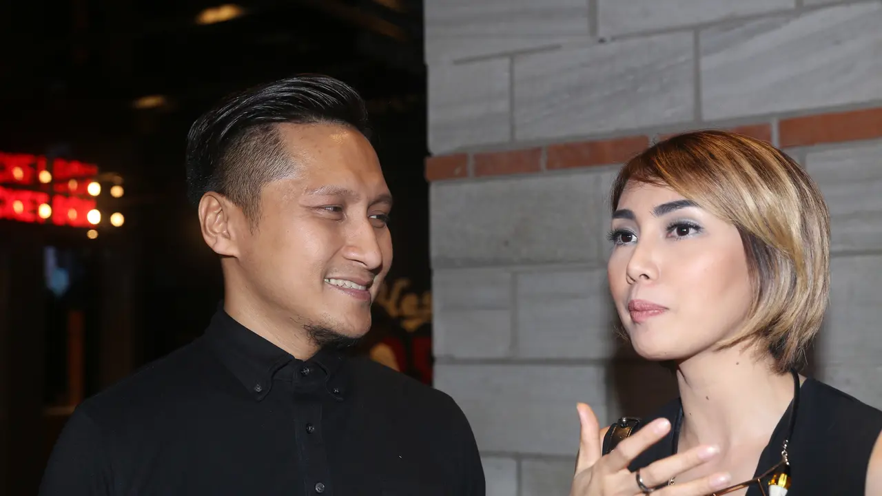 [Bintang] Arie Untung dan Fenita Arie