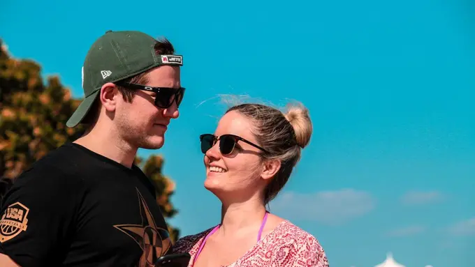 Ilustrasi Relationship Couple