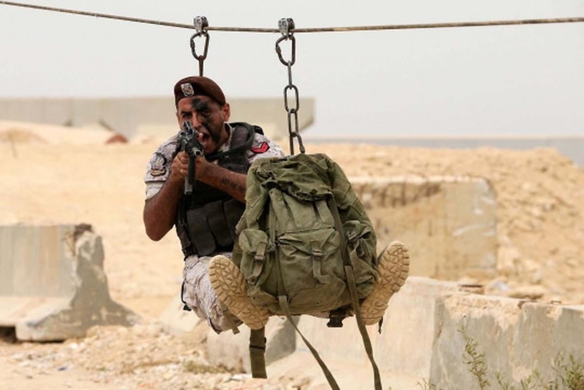 Mengintip latihan ekstrem tentara Lebanon yang bikin merinding