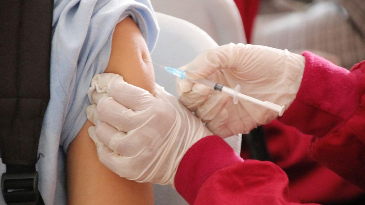 Virus tersebut dapat menyebabkan kanker serviks, vagina, vulva, anus, tenggorokan, dan penis.