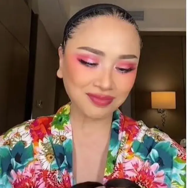 Titi DJ Ungkap Pakai Rambut Palsu, Warganet Terpukau sampai Ingin Beli Wig Serupa