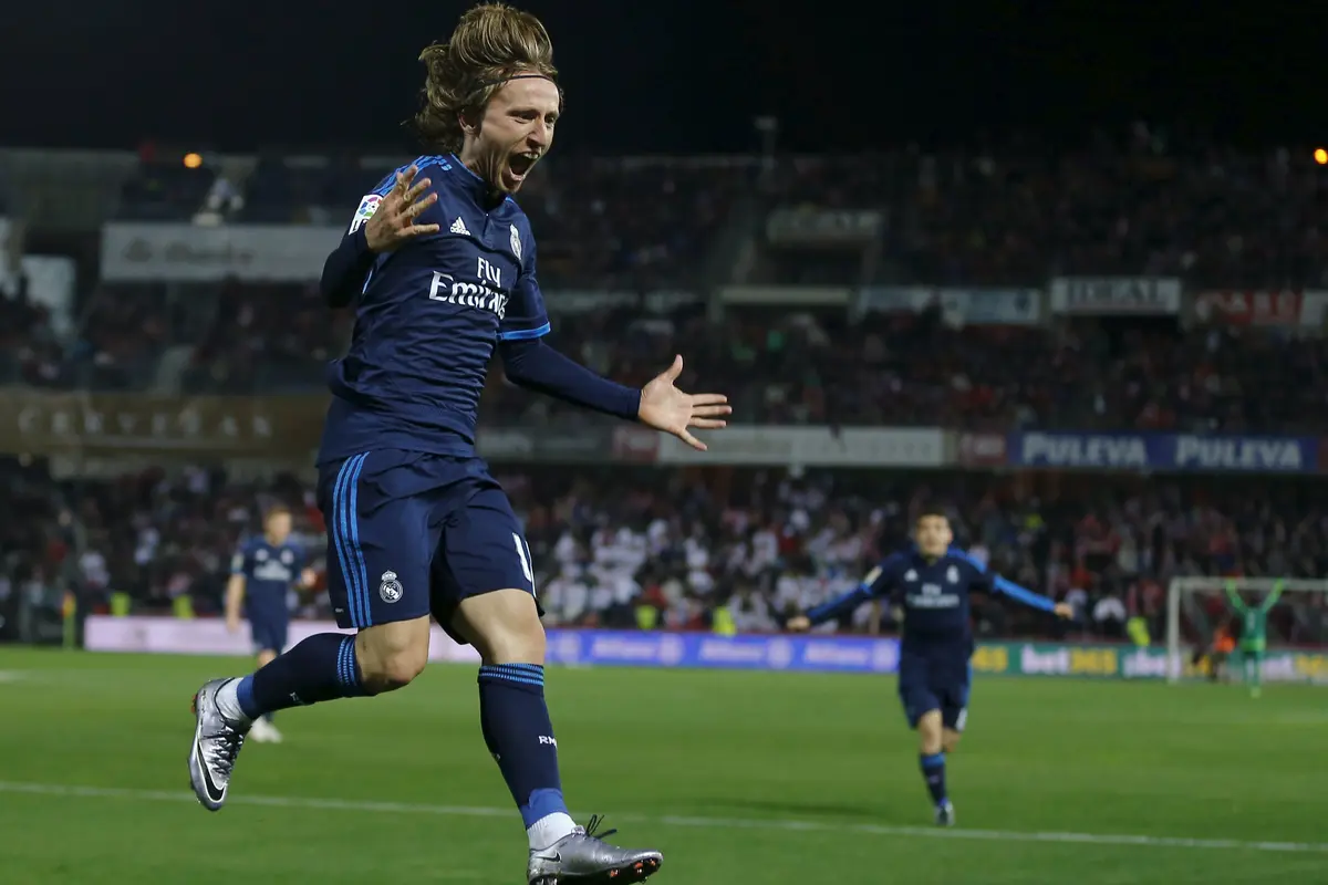 Luka Modric di laga Granada vs Real Madrid (Reuters)
