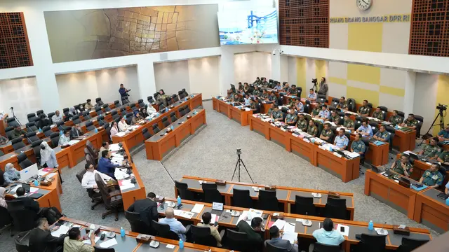Rapat dengar pendapat TNI dengan komisi 1 DPR RI (Kamis, 13/3/2025).