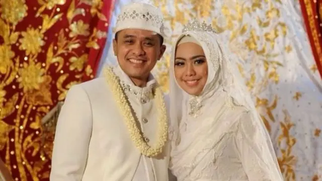 Oki Setiana Dewi menikah (Instagram/oryvitrio7)