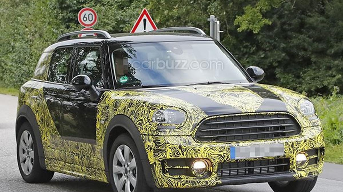 SUV MINI yang Tak Lagi Mini - Galeri Otosia.com