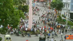 Suasana Waihaong masih mencekam pada, Minggu (11/9). Kota Ambon masih memanas, dimana-mana terdengar bunyi letusan senjata hingga menimbulkan kepanikan warga.