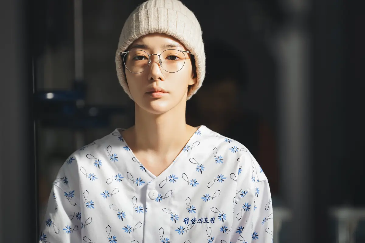 Park Min Young dalam serial Marry My Husband. [Foto: Prime Video]