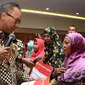 Menteri Sosial Agus Gumiwang Kartasasmita memastikan Bansos PKH dan BPNT di seluruh Indonesia sudah disalurkan pada Agustus tahun 2018 ini.