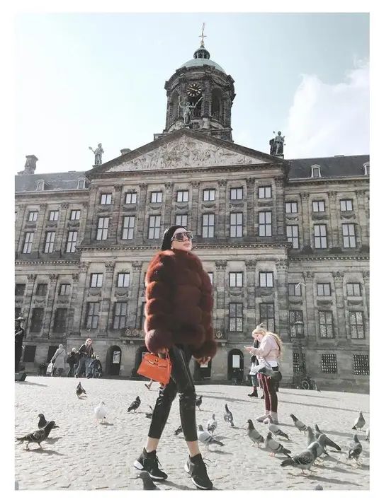 (Instagram/princessyahrini)