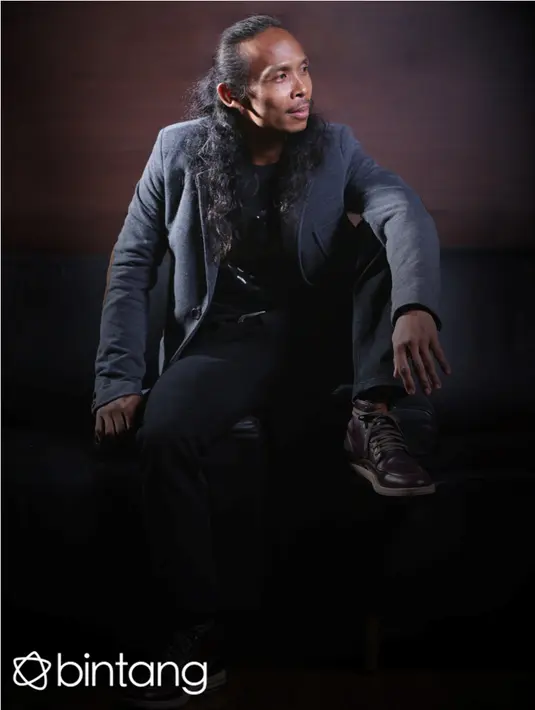 Berakting di film drama merupakan tantangan bagi Yayan Ruhian. Namun di film drama terbarunya ia bertemu dengan Tio Pakusadewo yang betul-betul mengajari Yayan tentang akting. (Febio Hernanto/Bintang.com)