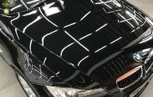 Rincian Biaya untuk Mengecat Mobil dan Tips untuk Memilih Warna yang Mewah
