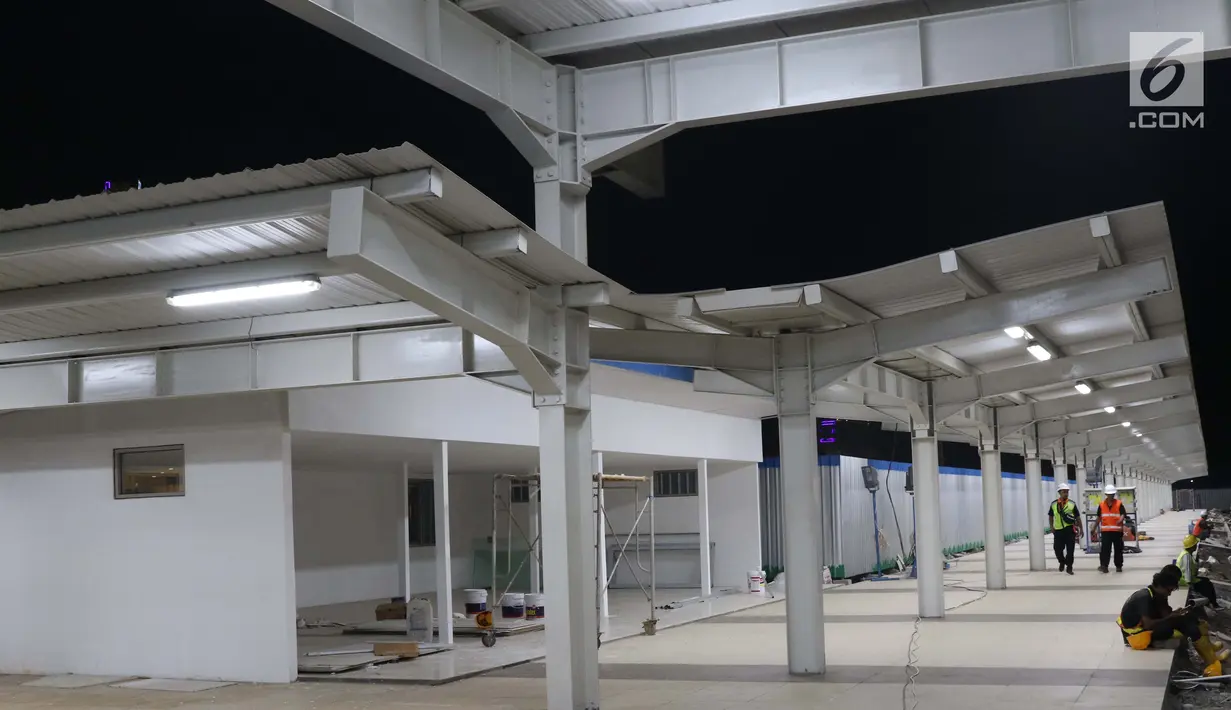 Suasana pembangunan Bandara Internasional Yogyakarta di Kabupaten Kulon Progo, DI Yogyakarta, Selasa (23/4). Progres pembangunan Bandara Internasional Yogyakarta hampir 100 persen, sementara progres pembangunan keseluruhannya termasuk domestik mencapai 47 persen. (Liputan6.com/Helmi Fithriansyah)