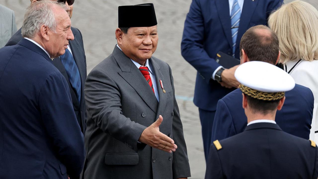 FOTO: Indonesia Tampil Perdana di Parade Bastille, Prabowo Hadir Sebagai Tamu Kehormatan
