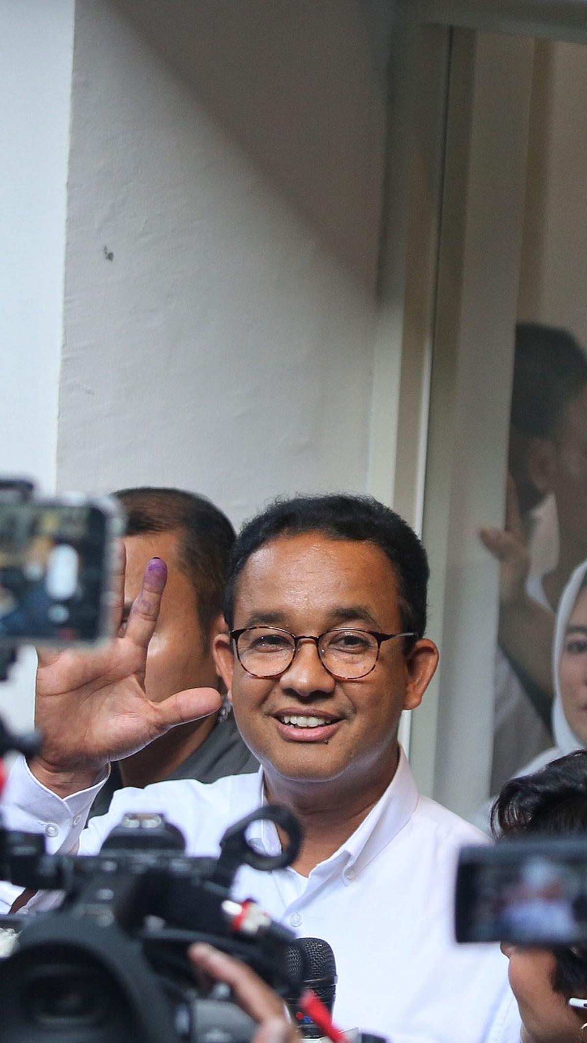 Anies-Muhaimin sebelumnya berada di markas Timnas AMIN usai mencoblos di Tempat Pemungutan Suara (TPS) masing-masing.&nbsp;Liputan6.com/Angga Yuniar<br>