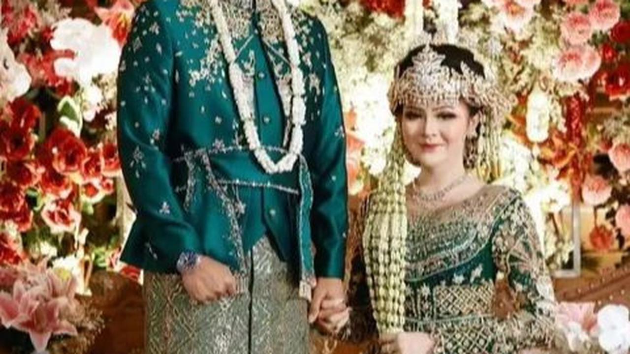Gaya Artis Hadiri Ngunduh Mantu Denny Caknan dan Bella Bonita di Ngawi, Curi Perhatian
