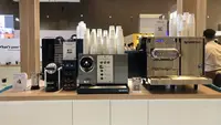 Nespresso Indonesia memboyong ragam mesin kopi yang cocok di kantor, serta bisnis hotel dan restoran selama pameran Food &amp; Hotel Indonesia (FHI) 2023 di JIExpo Kemayoran, Jakarta, 25--28 Juli 2023. (Liputan6.com/Asnida Riani)