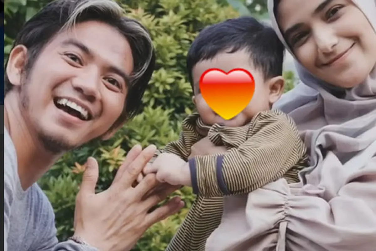 Gugat Cerai, Ini 6 Potret Keluarga Kecil Rizki DA dan Nadya Mustika Rahayu