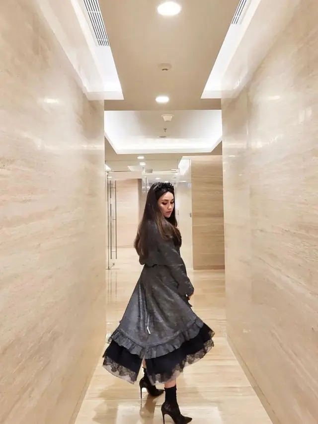 8 Tampilan Terbaru Ayu Ting Ting dengan Korean Style, Disebut Mirip Jisoo BLACKPINK