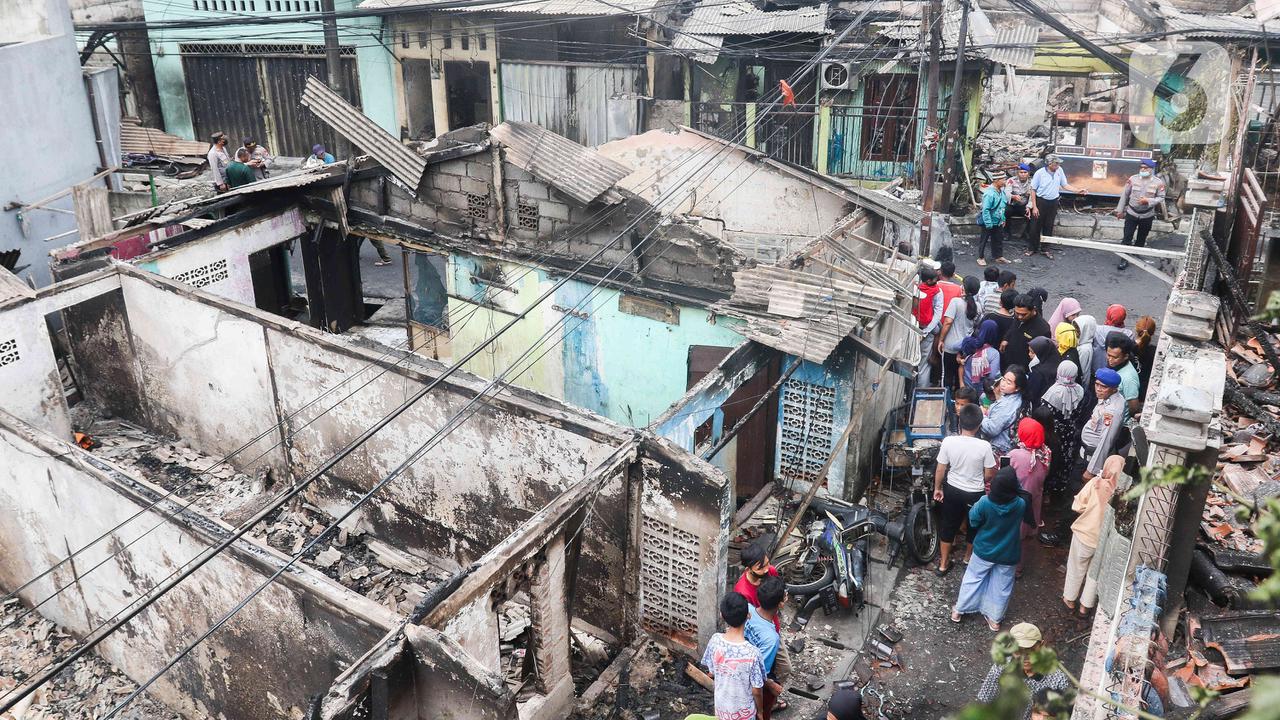 pasca kebakaran depo Pertamina Plumpang