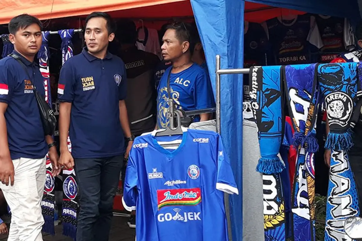 Pedagang Kaki Lima di Stadion Kanjuruhan