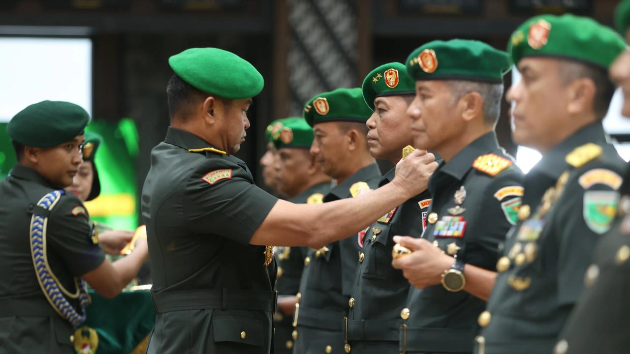 FOTO: TNI AD Rotasi Pangdam di Wilayah Strategis Termasuk Papua