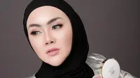 5 Tips Ade Fitrie Kirana Agar Wanita Tetap Nyaman dan Cantik saat Bermasker