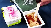 Menikmati mungilnya mochi ala Jepang disuguhi berkelas oleh perusahaan konveksi Takara Seika Co, Perfektur Tottori, Jepang.