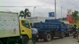 Antrean SPBU di Kendari